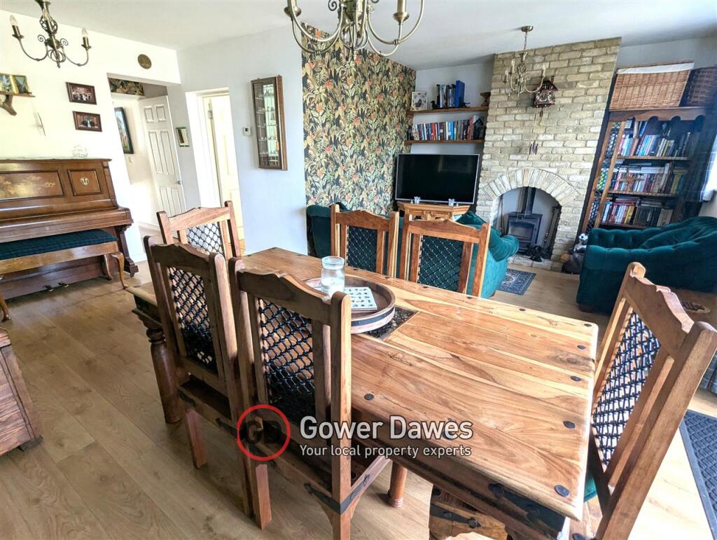 House in Grays, Little Thurrock - View 5