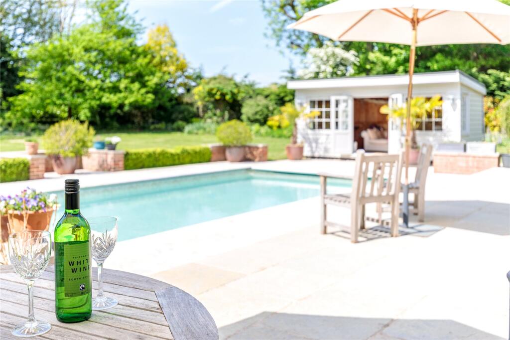 Main image of property: Abingdon Road, Dorchester-on-Thames, Wallingford, Oxfordshire, OX10