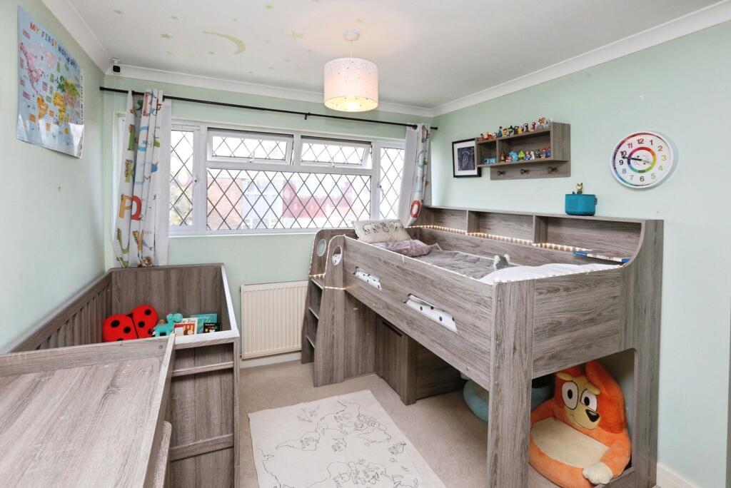 House in Portsmouth - More