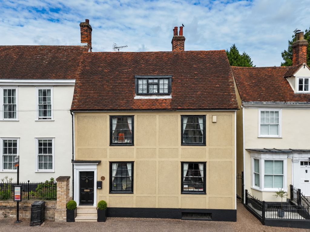 Main image of property: Bradford Street, Braintree, CM7 9AS
