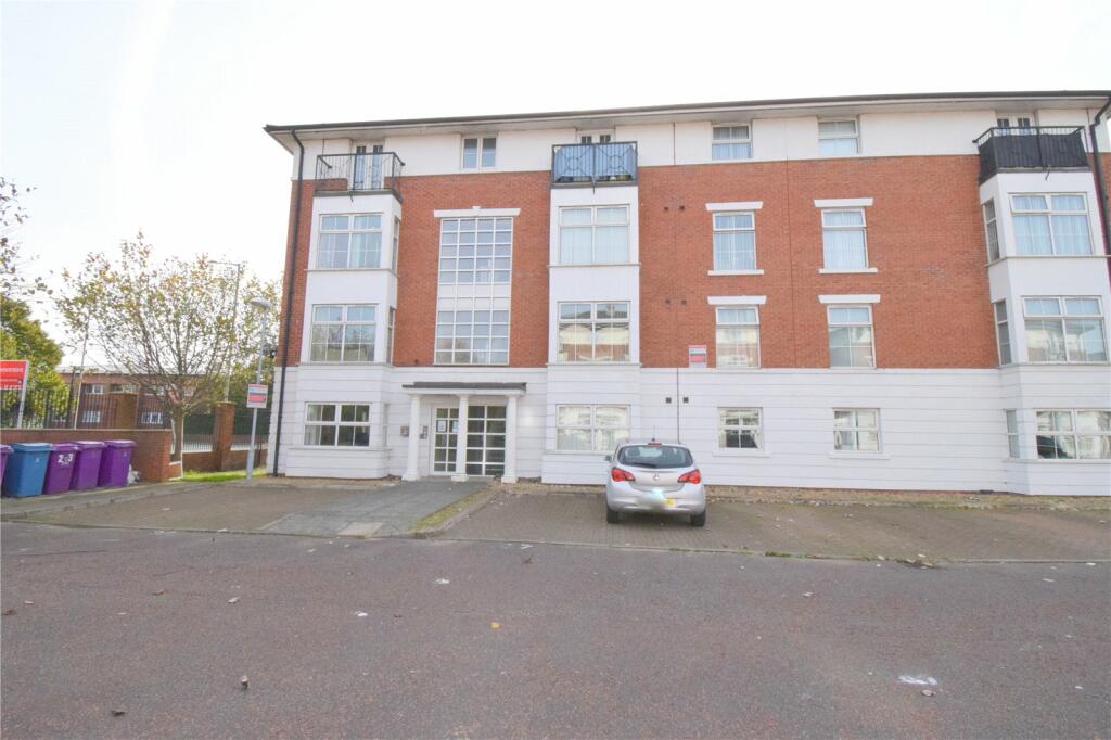 2-bed flat on Chancellor Court, Liverpool, Merseyside, L8, £120,000