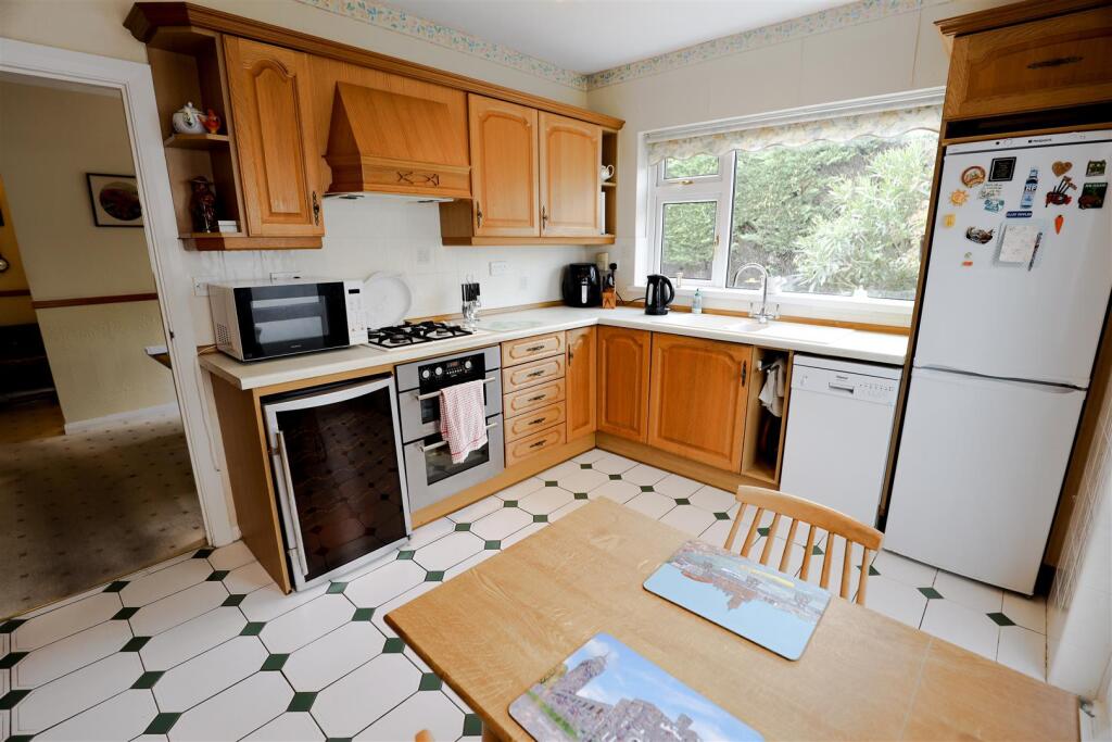 House in Wenvoe, Twyn-yr-Odyn - View 3