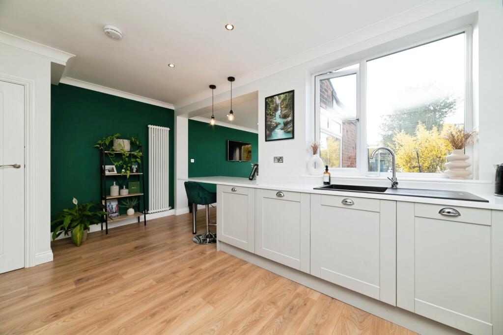 Main image of property: Kingston Road, Hull, HU10