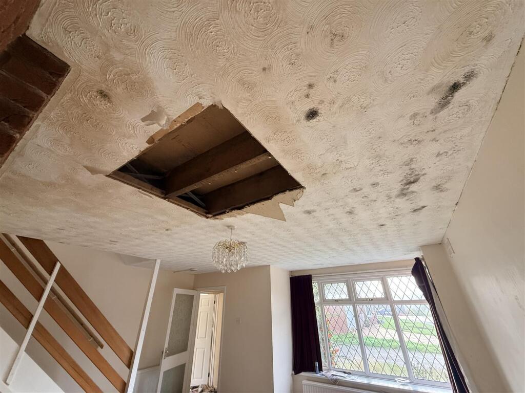 Swin Forge Way, Swindon, Dudley photo 4