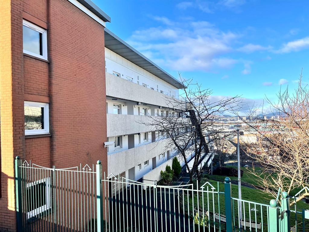 Main image of property: Hartlaw Crescent, Hillington, Glasgow, G52