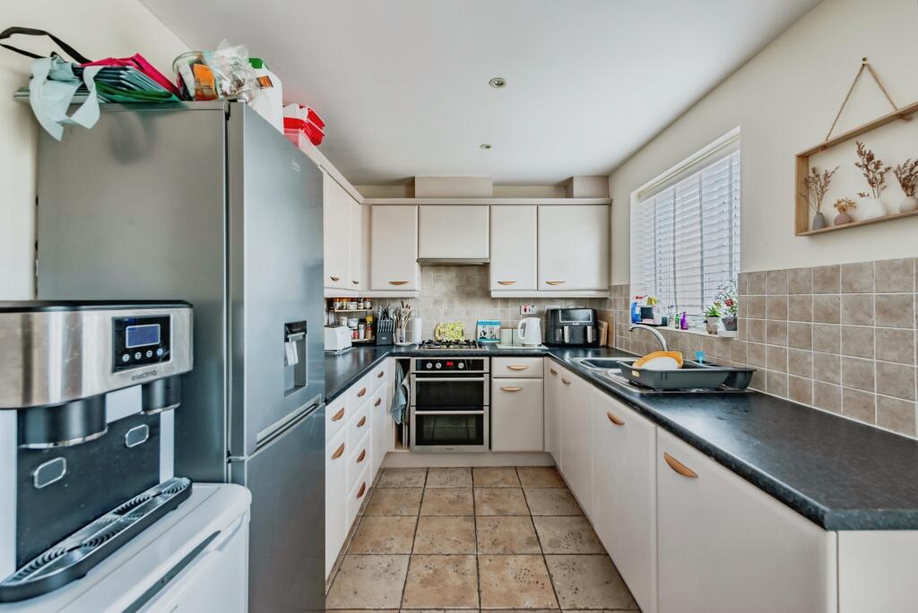 House in Crawley, West Sussex - View 4