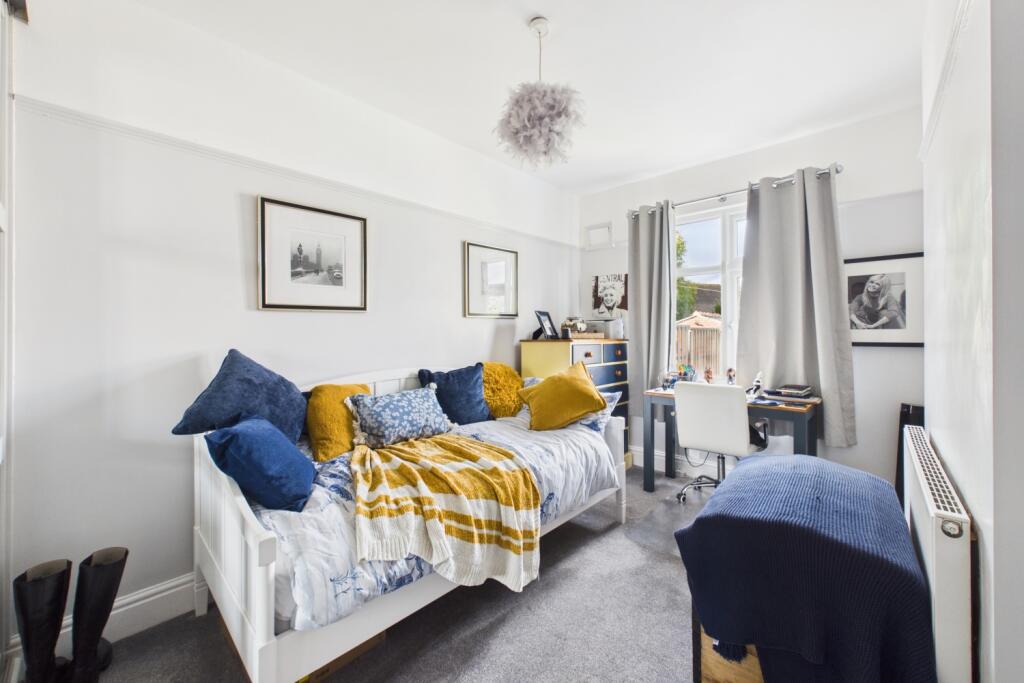 House in Sheffield, South Yorkshire - More