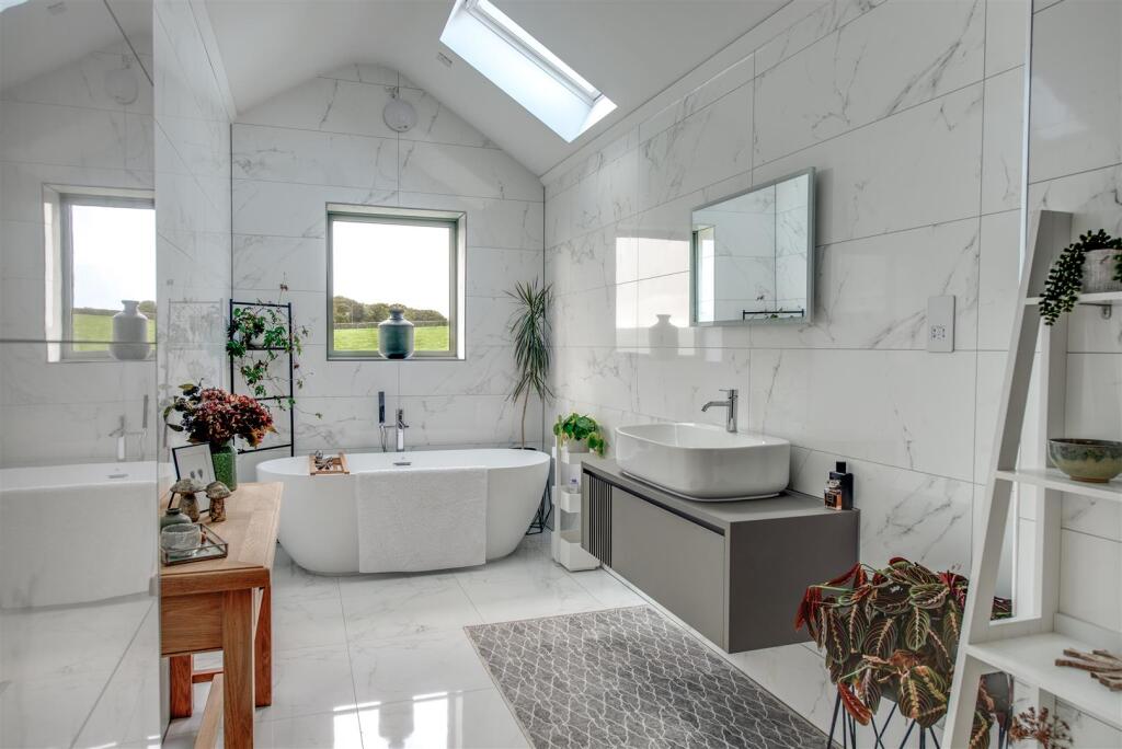 House in Calderdale, West Yorkshire - View 4