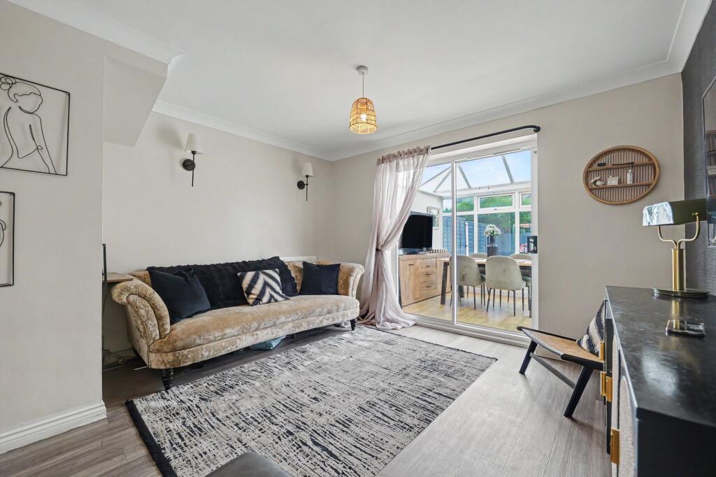 House in Nuneaton and Bedworth, Coalpit Field - View 2