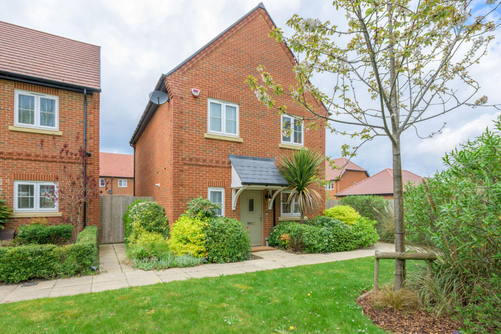 Main image of property: Aspen Road, High Wycombe, HP10