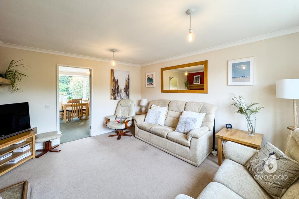 House in Reading, Lower Earley, Earley - View 3