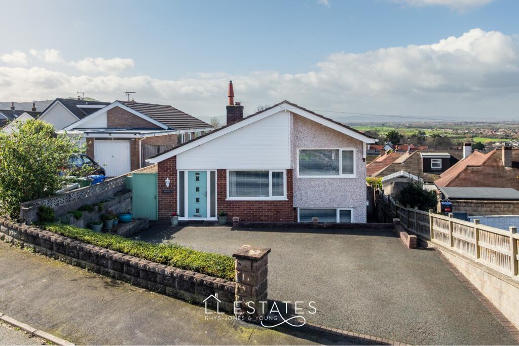 2-bed detached on The Avenue, Prestatyn, LL19 9RE, £300,000