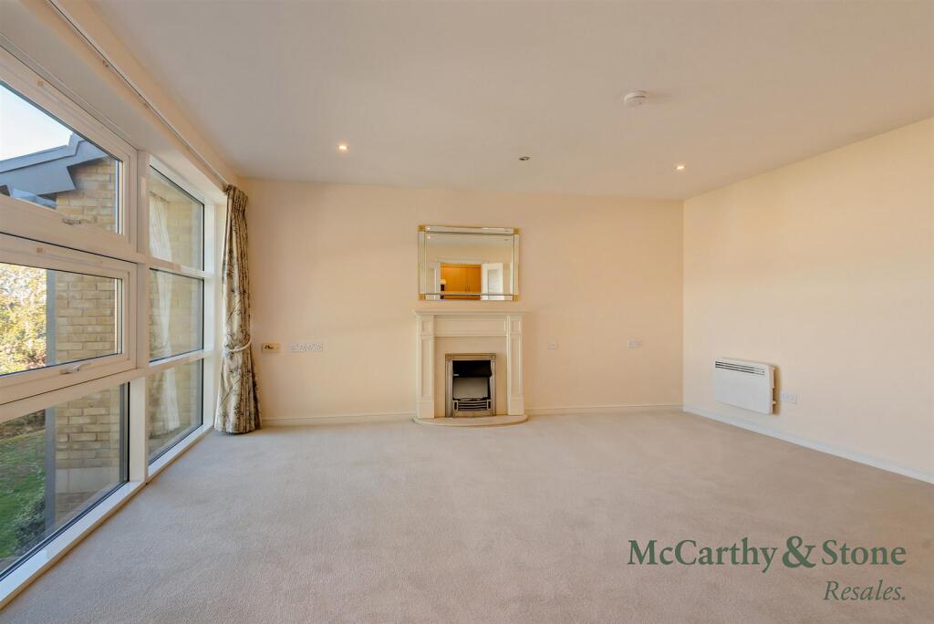 Apartment in Worthing, Broadwater - View 4