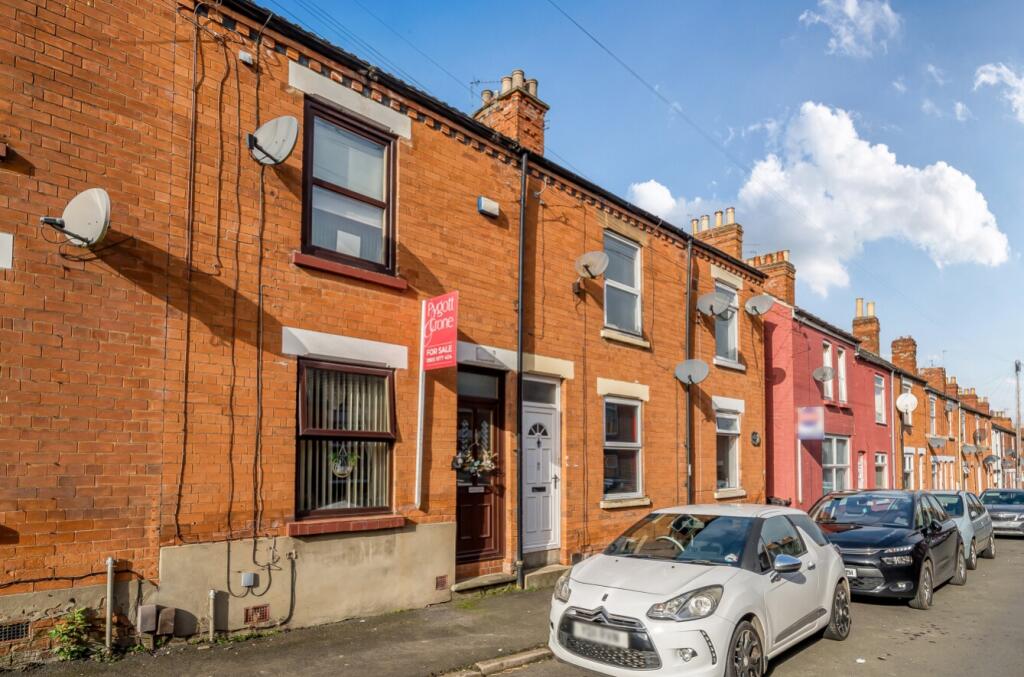 Main image of property: Victoria Street, 