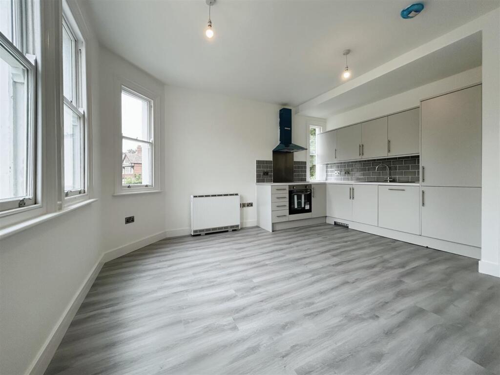 Binswood Street, Leamington Spa