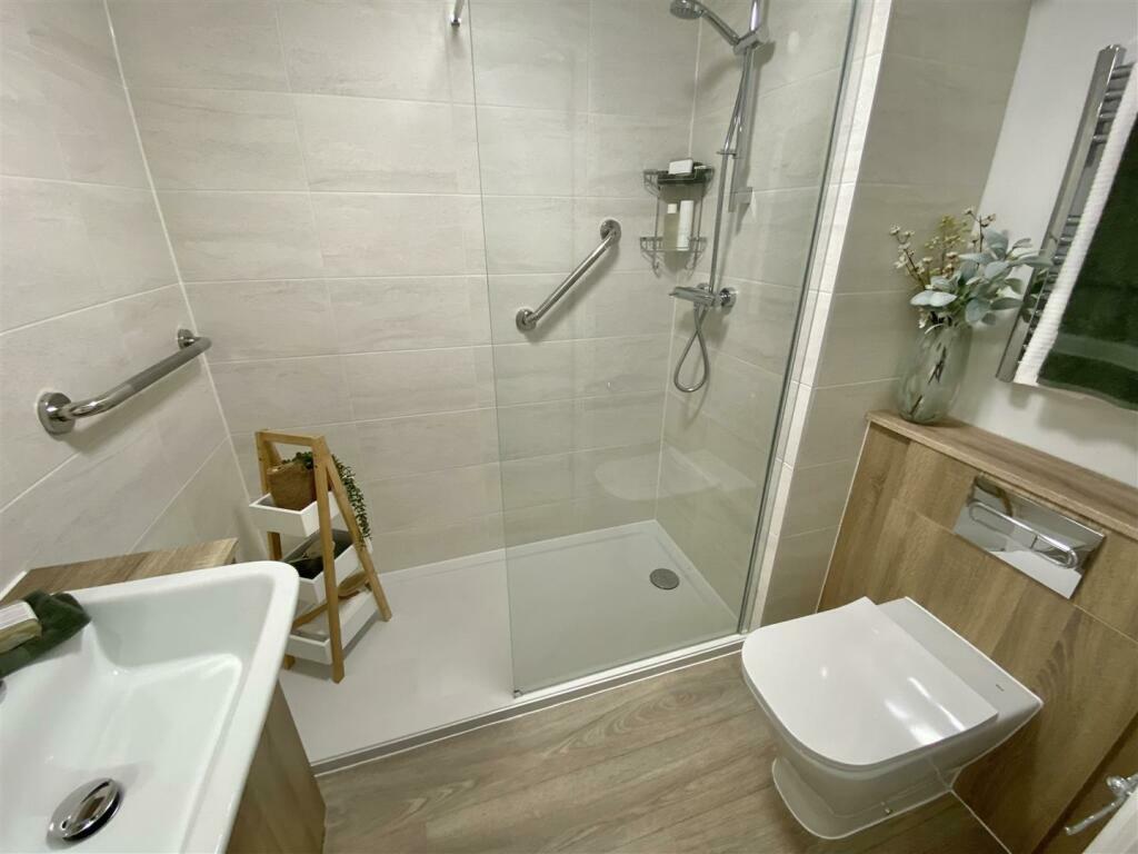 Ford Lodge South Acre Drive , Handforth , Wilmslow , Cheshire , SK9 3HR - View 5