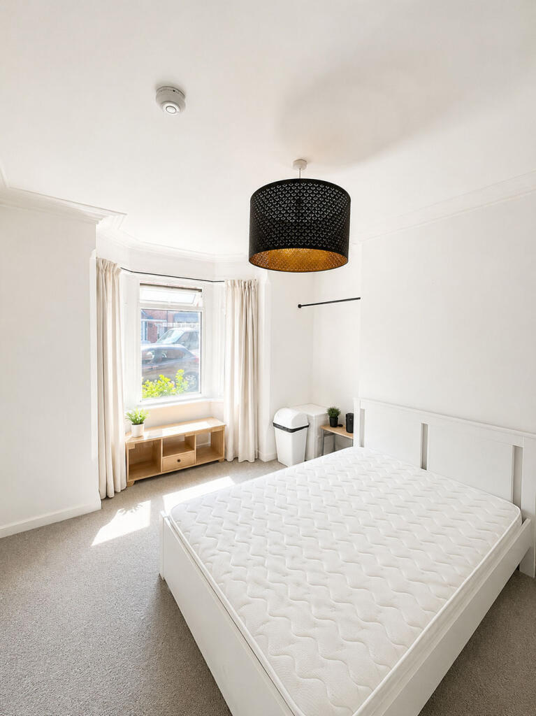 Main image of property: Derbyshire Lane, Nottingham