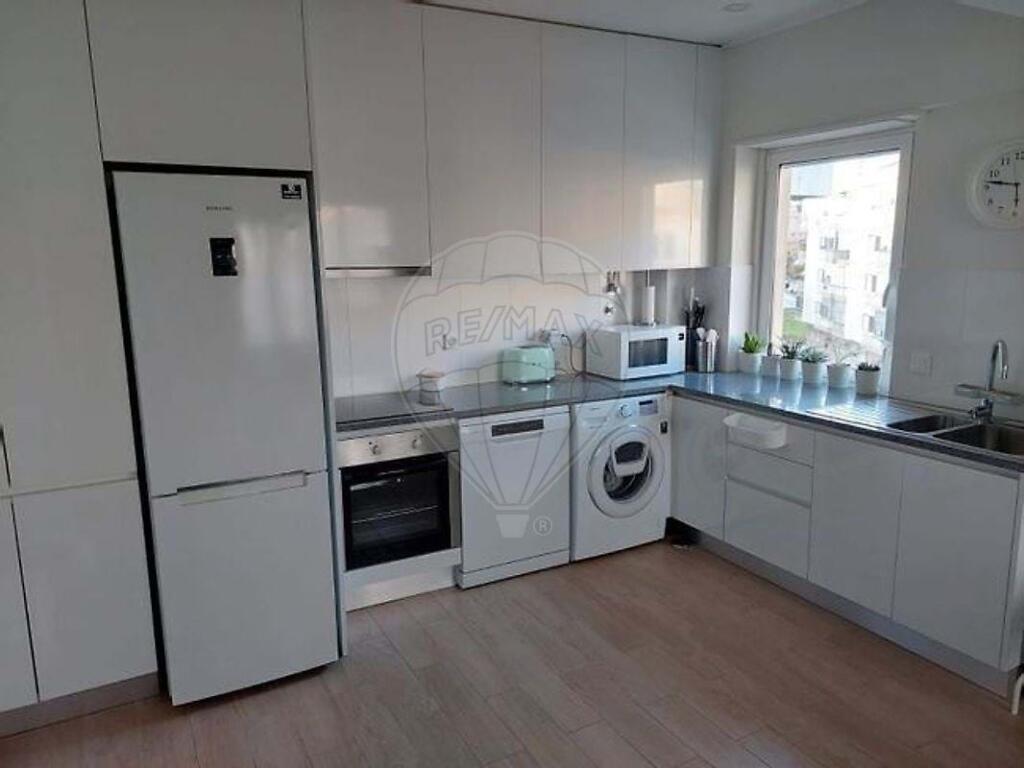 Main image of property: Lisbon, Loures