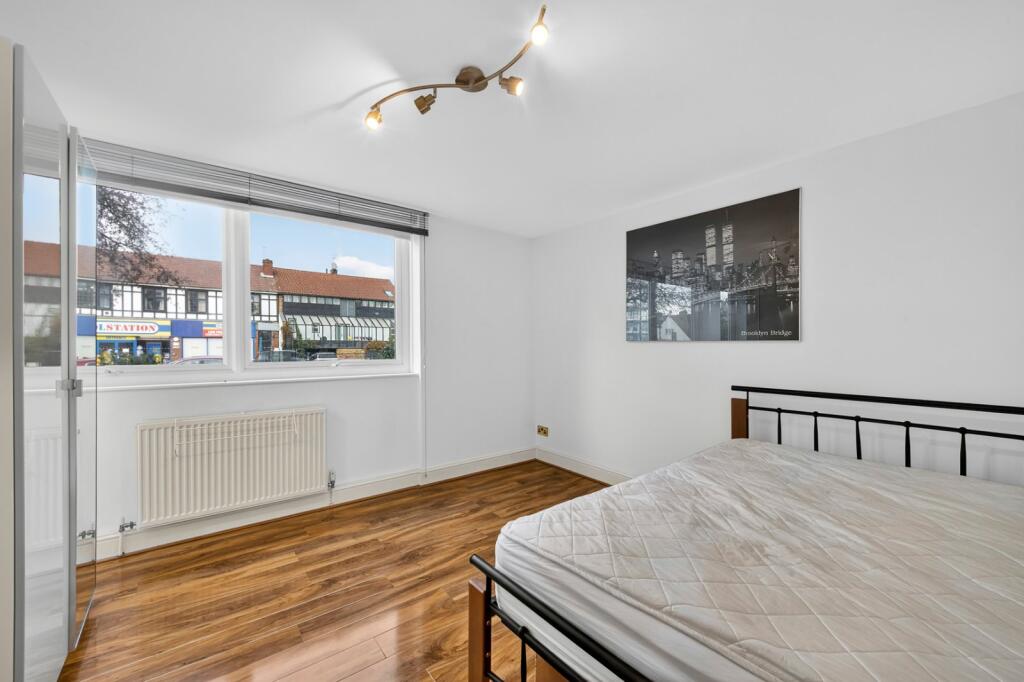 Apartment in London, North Sheen - View 5
