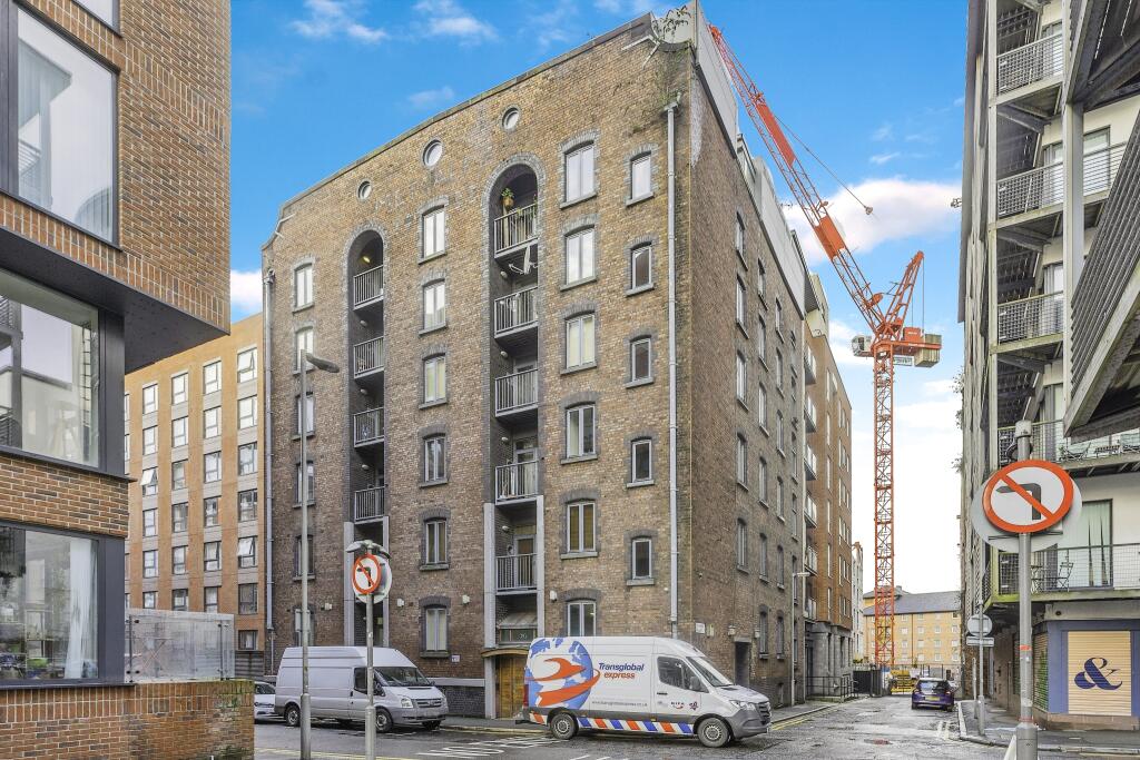 2-bed flat on Shaws Alley, Liverpool, L1, £325,000