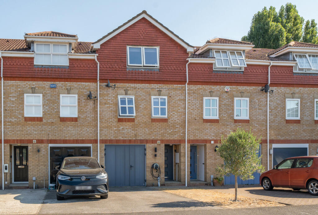 Main image of property: The Floats, Riverhead, Sevenoaks, Kent, TN13