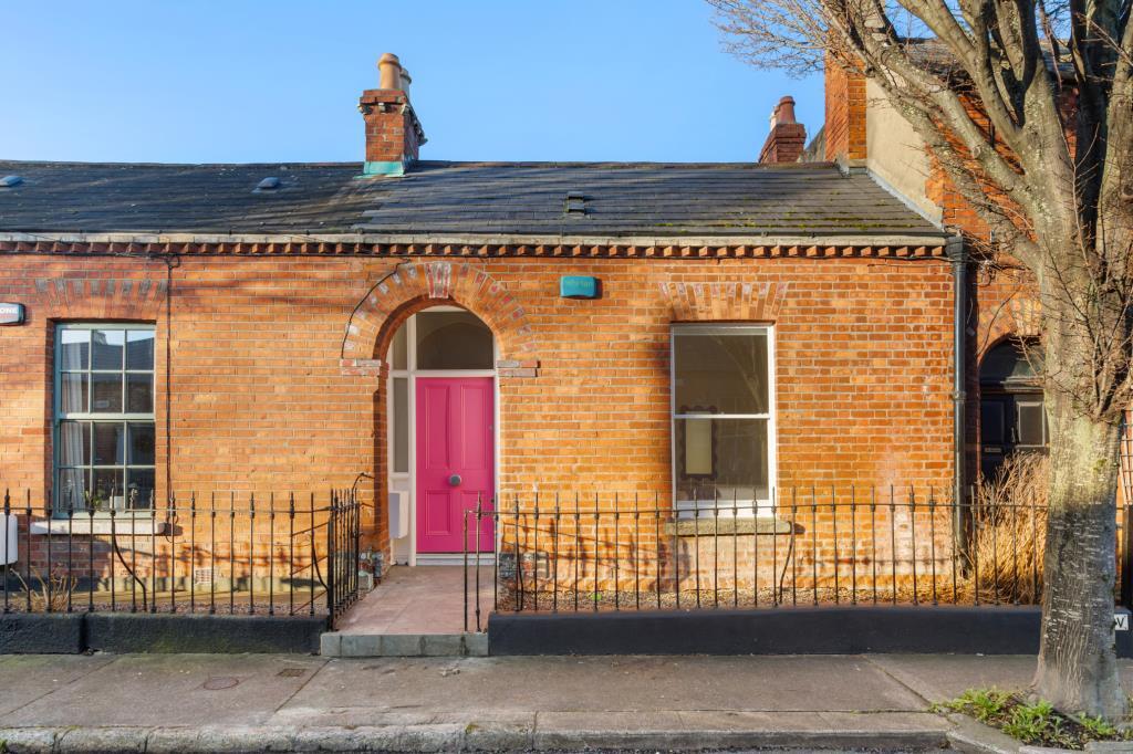 Main image of property: 35 Saint Albans Road, Dublin 8, D08 N6V9