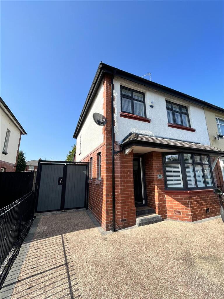 Main image of property: Dewsnap Lane, Dukinfield