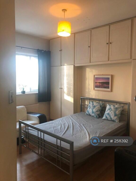 Main image of property: Old Oak Road, London, W3