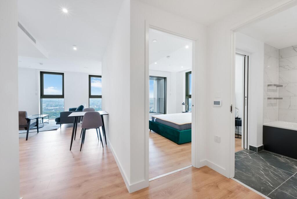 Apartment in London - More