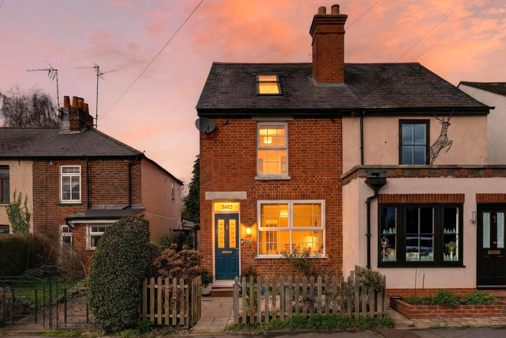 Main image of property: London Road, Wokingham, RG40