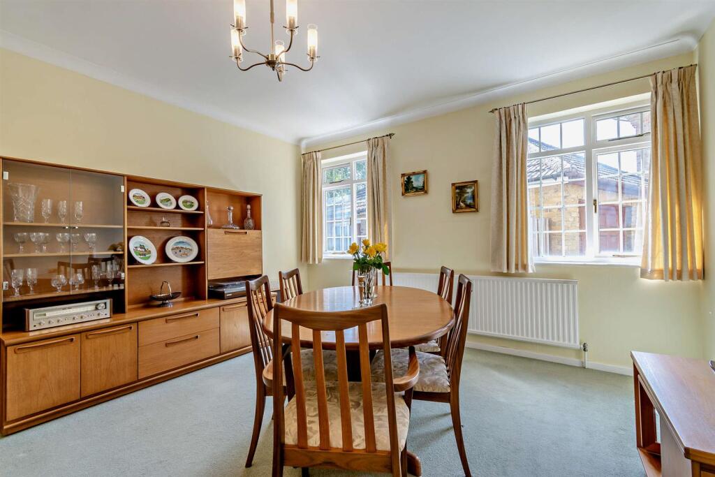 House in Maidstone, Bearsted - View 6