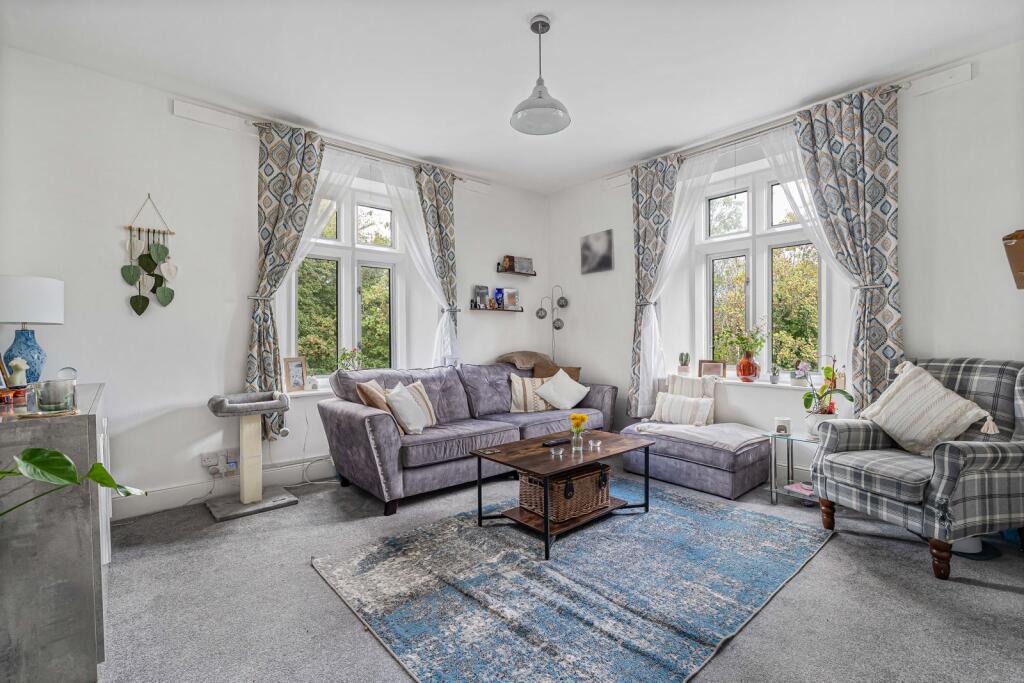 Somerford Road, Cirencester, Gloucestershire, GL7 photo 2