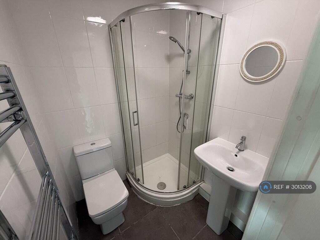 Apartment in Doncaster - More