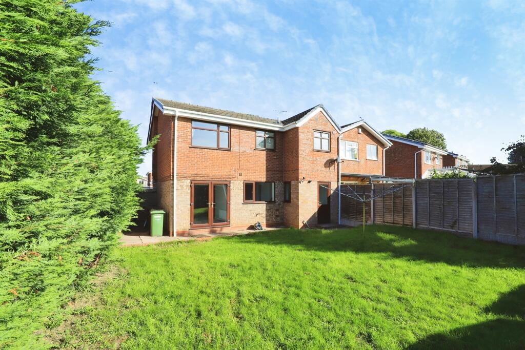 House in Wolverhampton, West Midlands - View 2