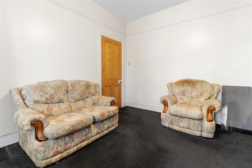 House in Eastbourne, East Sussex - View 6