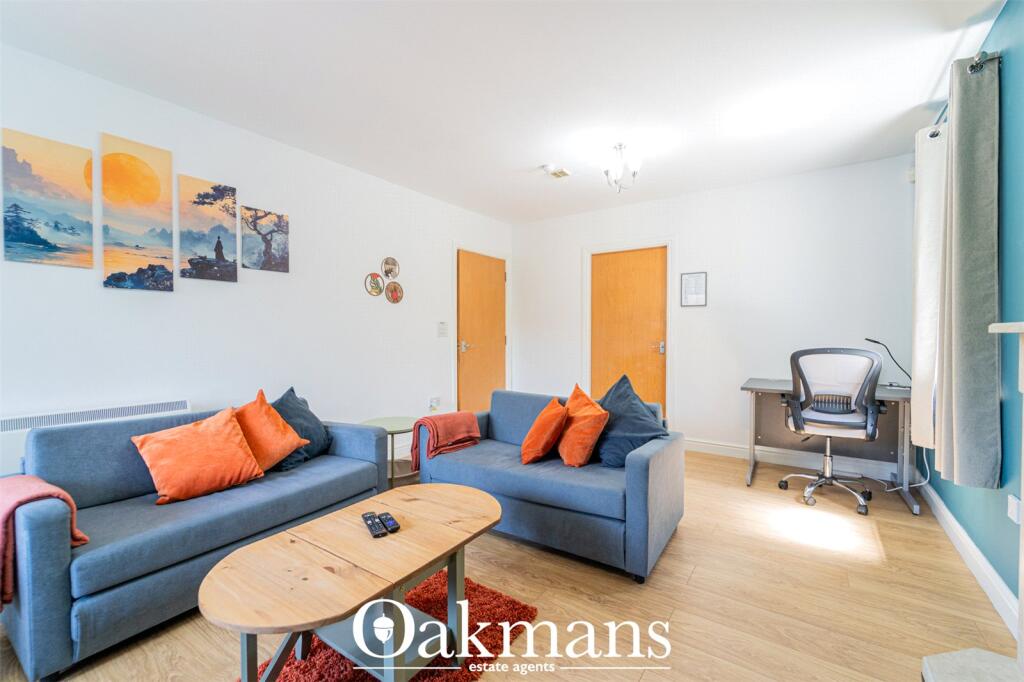 Apartment in Birmingham, Selly Park - View 5