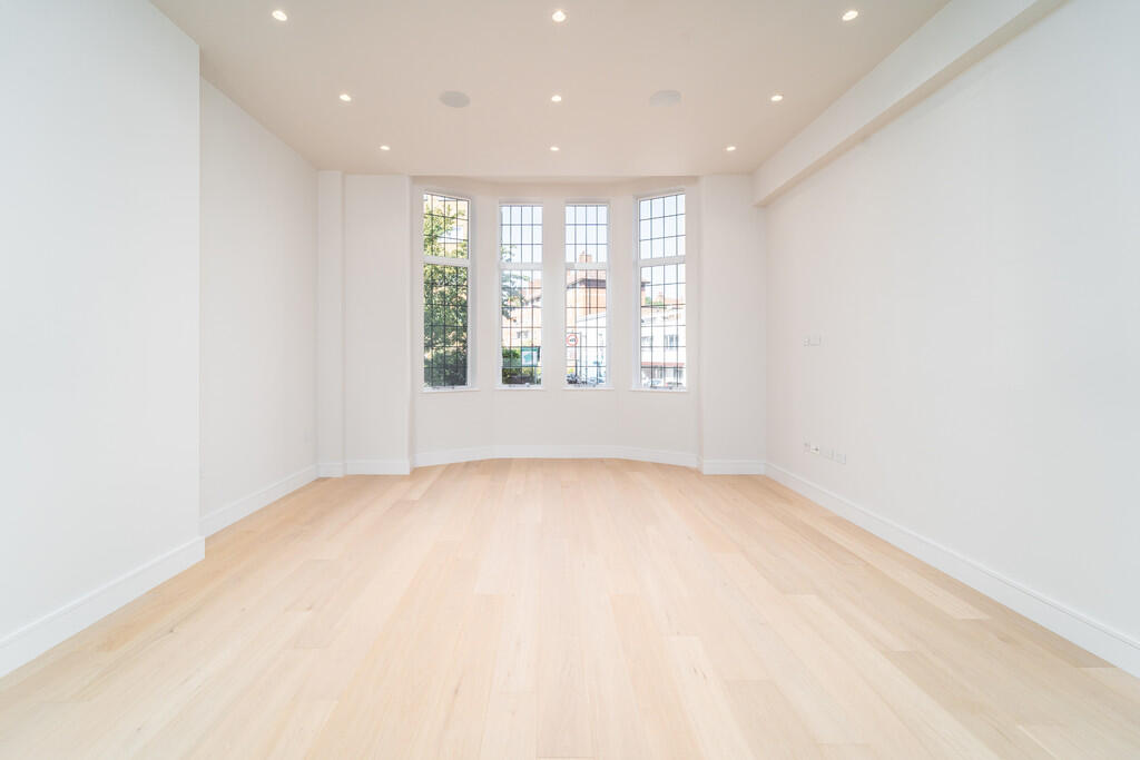 Apartment in London - View 3