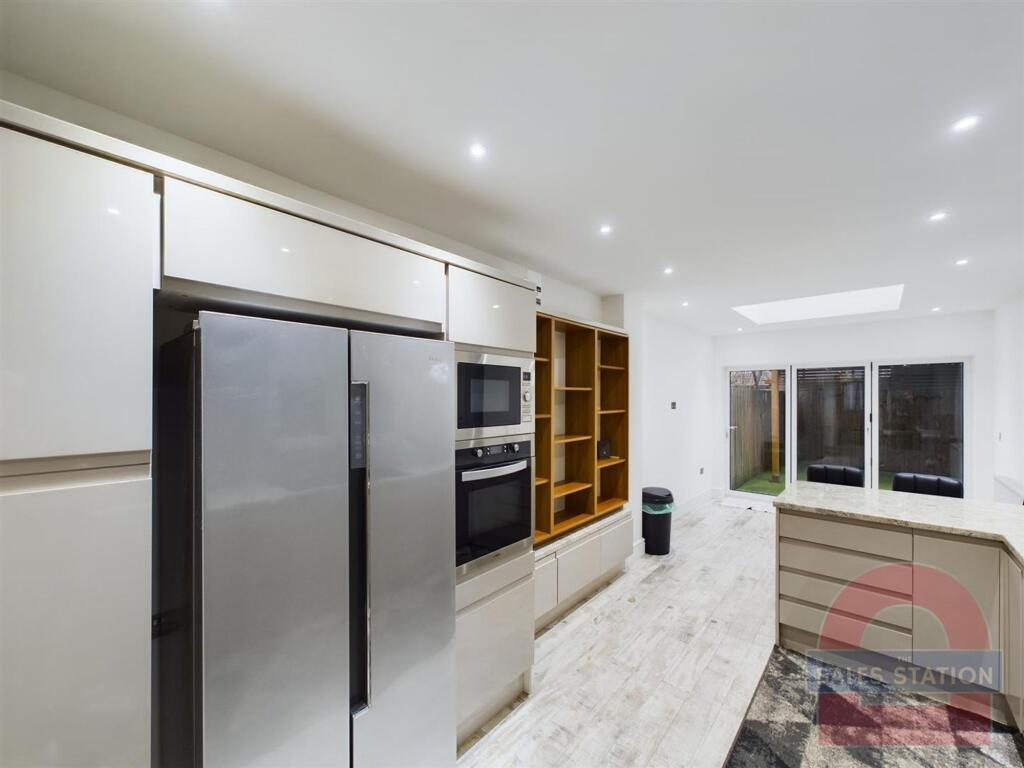 Main image of property: Glenroy Street, Cardiff, CF24