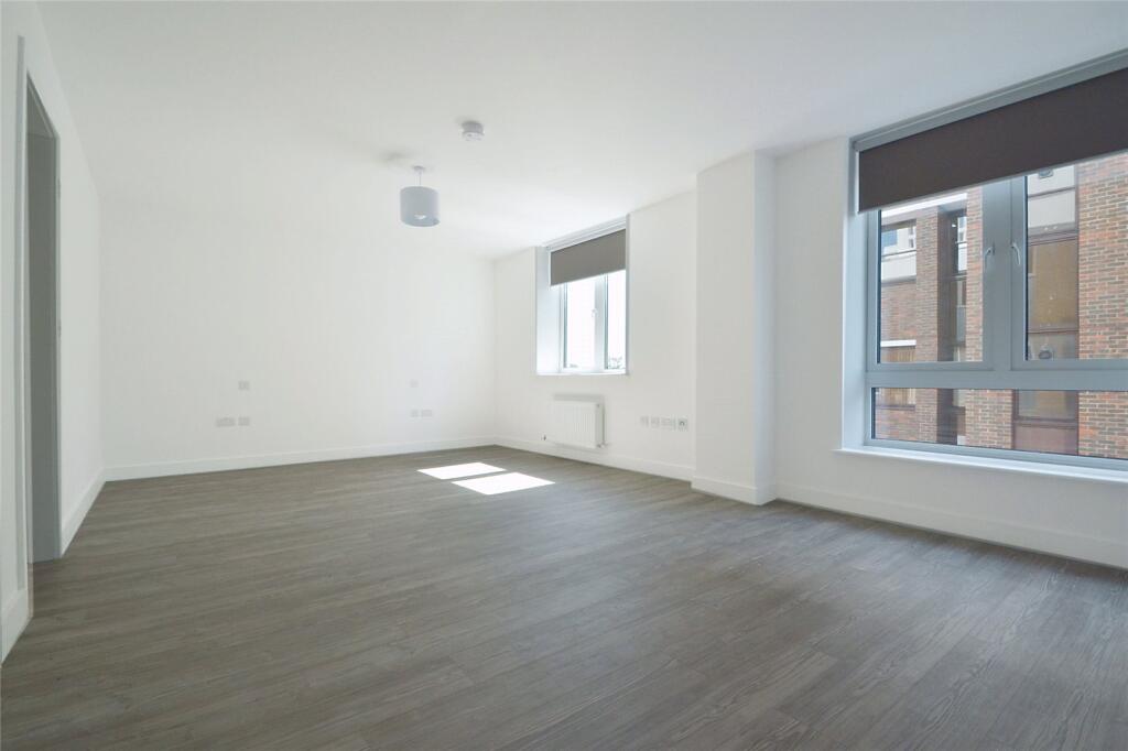 Apartment in Bromley - View 2