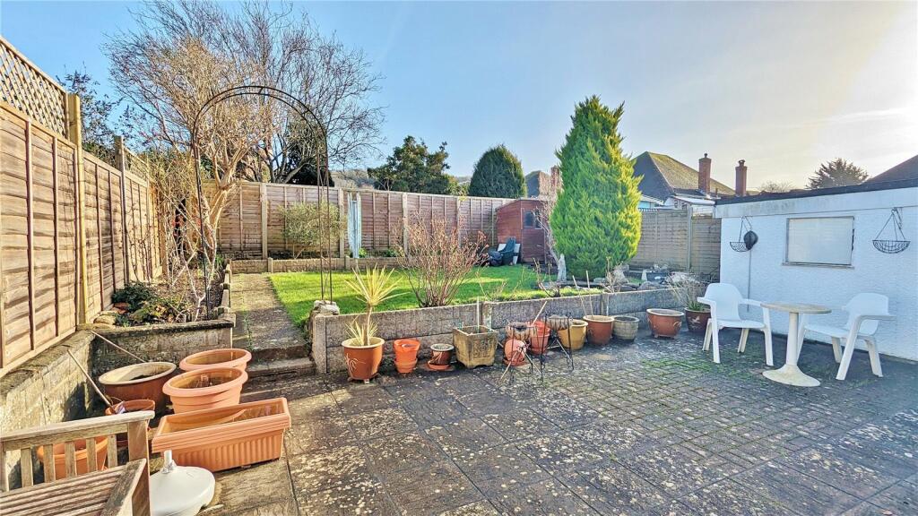 4 Aldwick Crescent photo 4