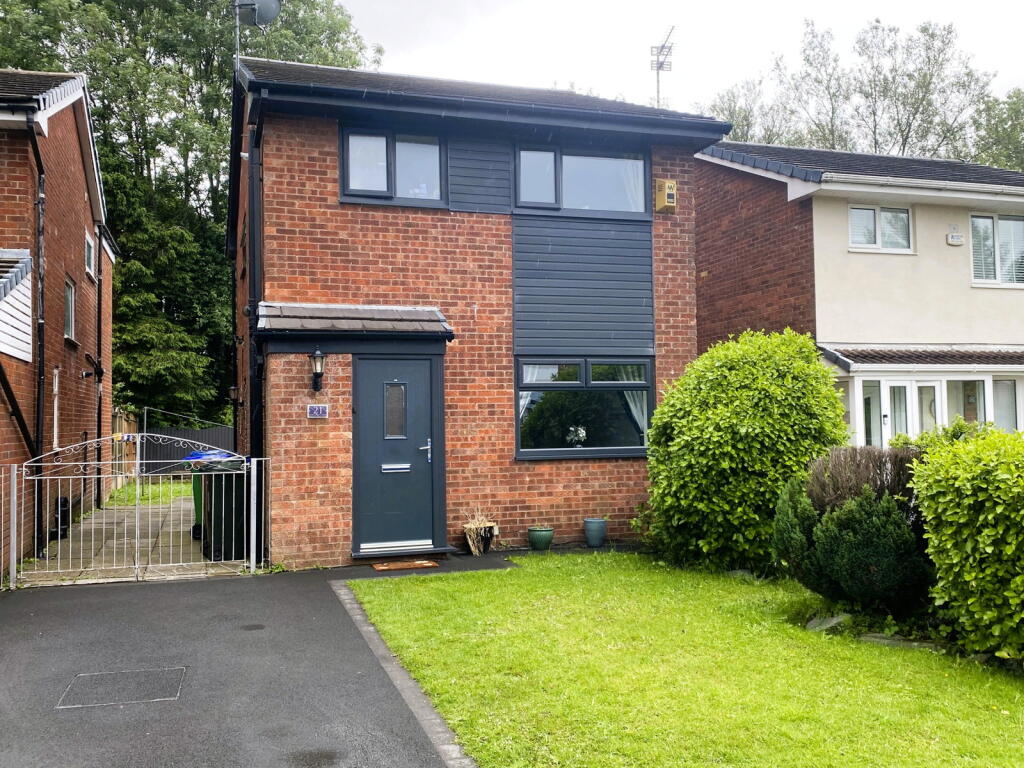 Main image of property: 21 Lowlands Close, Middleton M24 1JL