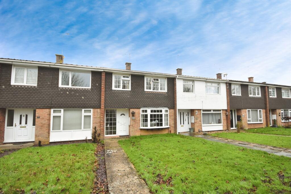 Main image of property: Dorset Avenue, Great Baddow, Chelmsford