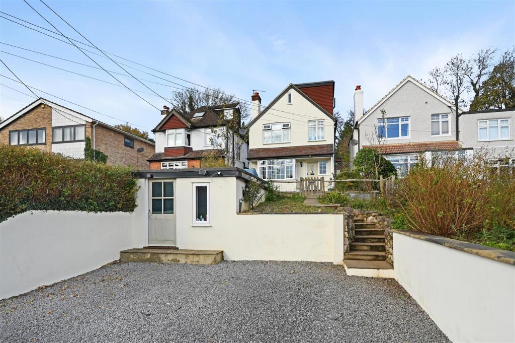 House in Reigate and Banstead, Surrey - View 5