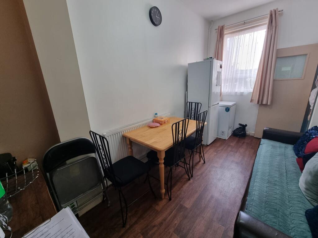 House in Leicester - View 4