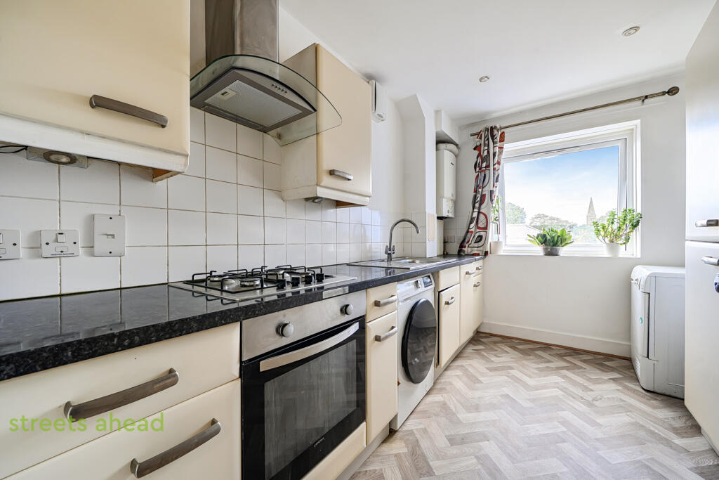 Apartment in London - View 2