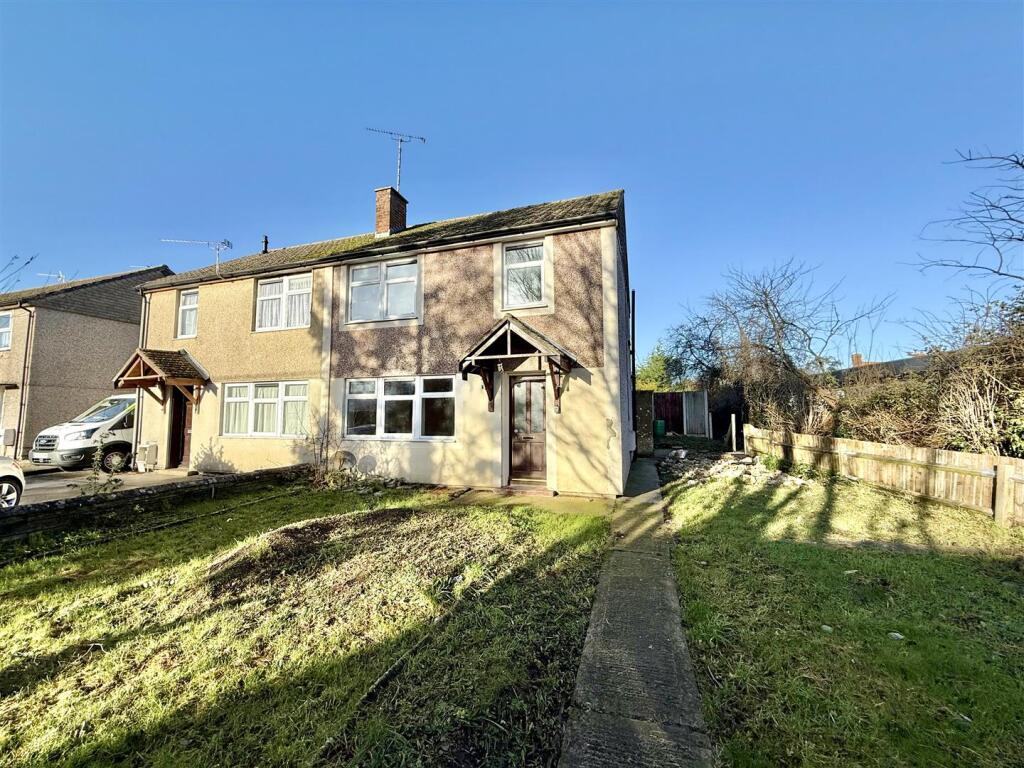 Main image of property: Reids Piece, Purton, Swindon