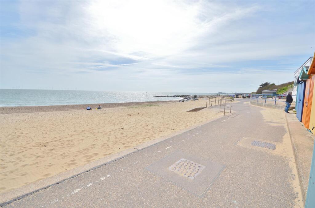 House in Tendring, Holland-on-Sea - More