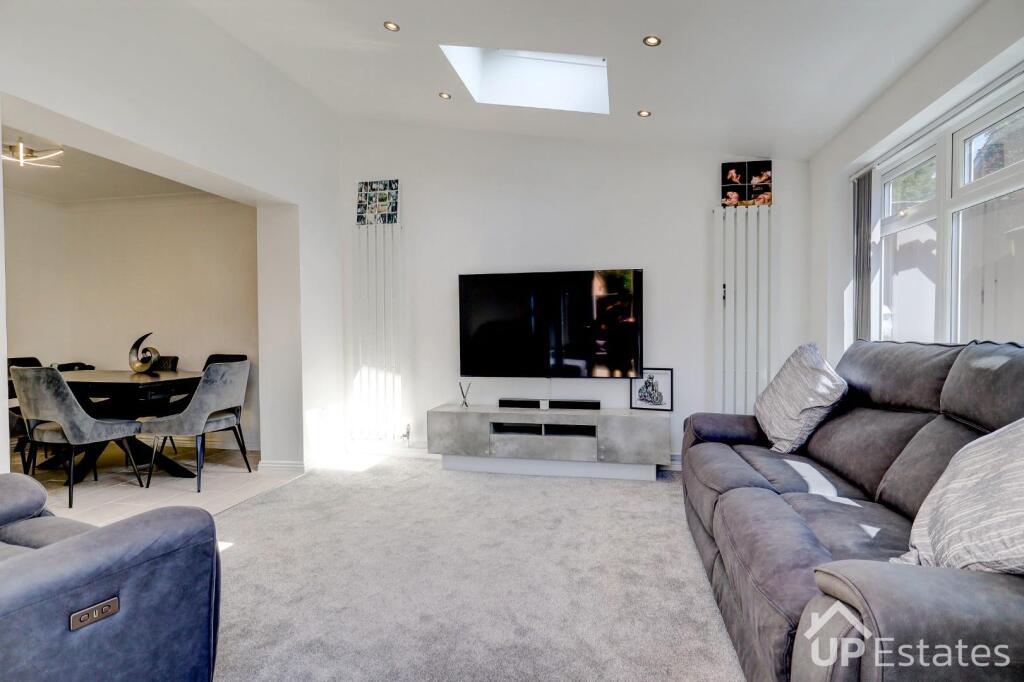 Wentworth Drive, Coventry photo 4