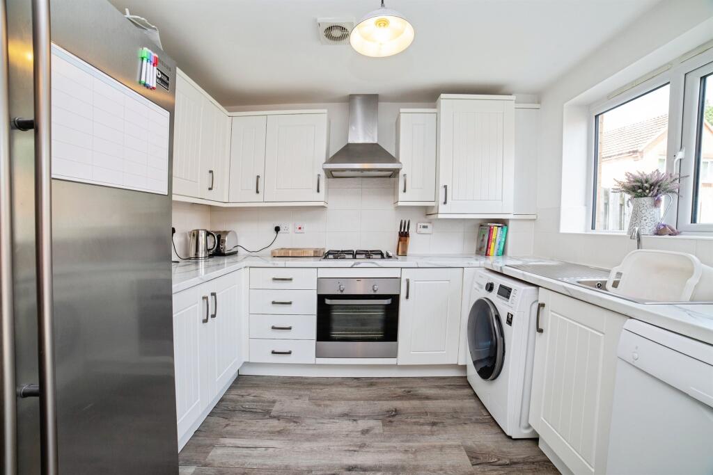 Rosebud Way, Holmewood, Chesterfield photo 3
