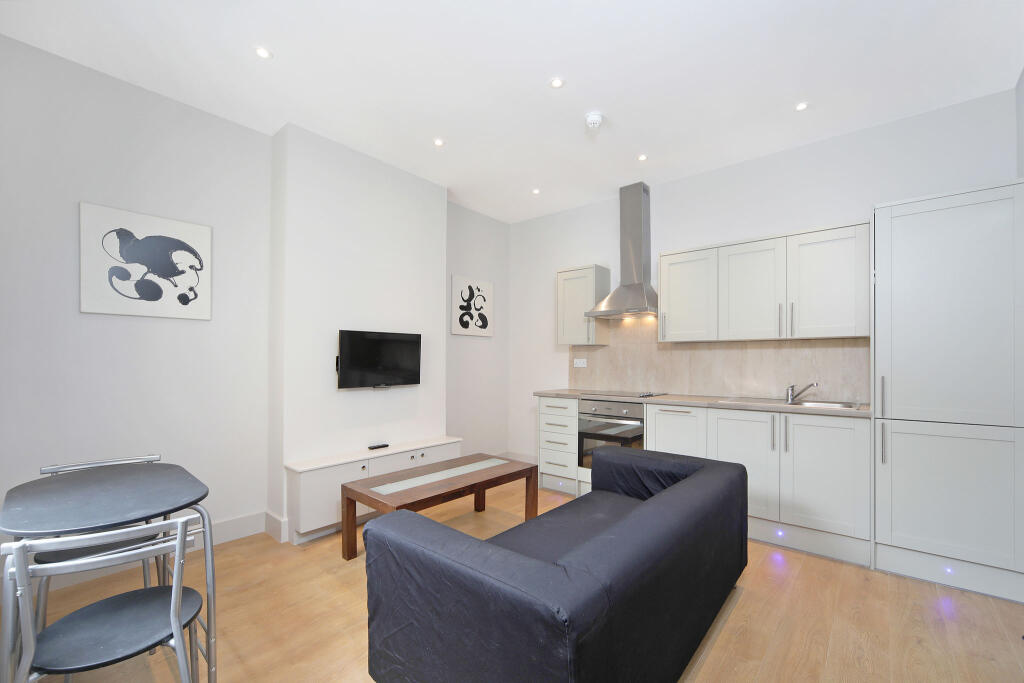 Main image of property: Kelsey Park Road, Beckenham, BR3 6LH